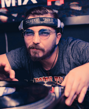 заказать диджея Днепр